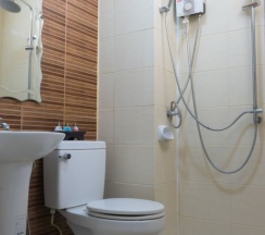 Двухместный номер Standard с балконом двуспальная кровать в Sabaidee Residence