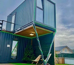 Коттедж улучшенный в Побег из квартиры