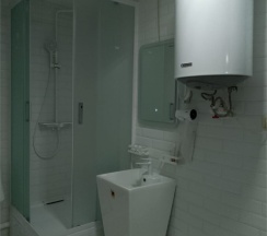 Первая категория c 2 кроватями в Музыка и Время