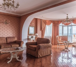 Люкс Cosmos в Cosmos Petrozavodsk Hotel