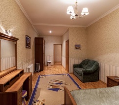 Комната комфорт с 1 двуспальной кроватью (с завтраком) в Классика