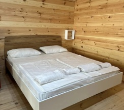 Коттедж Superior с балконом в Green Garden