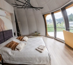 Купол с Фонтаном в Воздух