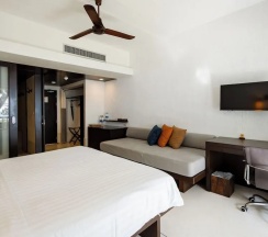 Номер Deluxe с видом на океан в Southsea Khaolak Beach Resort