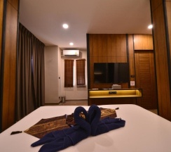 Люкс с 2 комнатами в Sureena Hotel
