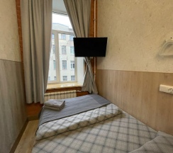 Двухместный номер с общим душем и туалетом в Samsonov Hotels