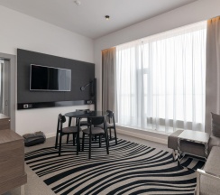 Номер люкс с 1 двуспальной кроватью в Novotel