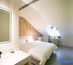 Двухместный номер Premium двуспальная кровать в Beijing Saga Hotel