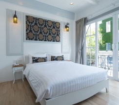 Двухместный номер Standard с балконом двуспальная кровать в White Ivory Bed & Breakfast