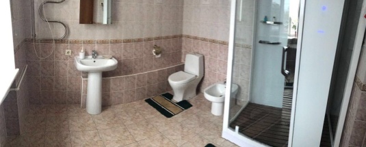 Номер люкс №202 с 1 двуспальной кроватью (с завтраком) в Аэрополис