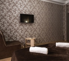 Трехместный номер Комфорт с балконом в Сюзэн