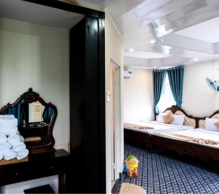 Семейный люкс с балконом в Mui Ne Alena Bungalow Hotel