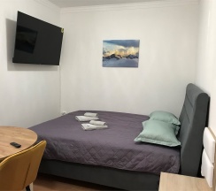 Отдельный номер с двуспальной кроватью в Maziiz hotel на Советском