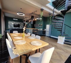 Апартаменты с 3 комнатами с балконом и с красивым видом из окна в Апарт-отель Residence Graphite