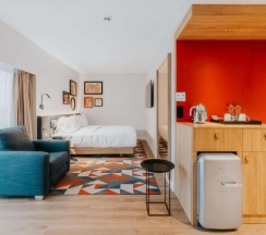 Двухместный номер Accessible двуспальная кровать в Hampton by Hilton Warsaw Reduta