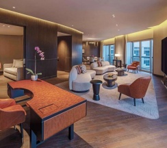 Двухместный люкс Royal двуспальная кровать в Fairmont Singapore