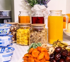 Двухуровневый номер в стиле греческой Спарты без окна в Греческий Олимп