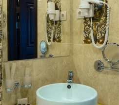 Luxe KING в Hotel Villa MARALIS
