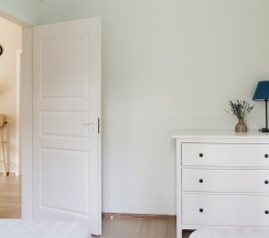 Коттедж с 2 спальнями (Отдельно стоящий дом) в Искатель