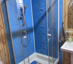 Номер стандарт с 1 двуспальной кроватью в Радость