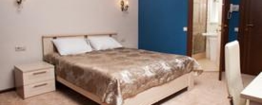 Номер полулюкс с 1 двуспальной кроватью в Otel elit