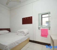 Двухместный номер Standard двуспальная кровать в Zhengzhou Sunshine Hostel