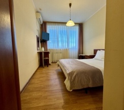 Стандартный двухместный номер с 1 кроватью или 2 отдельными кроватями в Эдельвейс