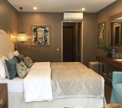 Стандарт с 1 двуспальной кроватью, вид на сад (2 этаж) в Vania rooms