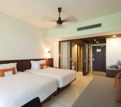 Двухместный номер Deluxe с балконом (двуспальная кровать) в Southsea Khaolak Beach Resort