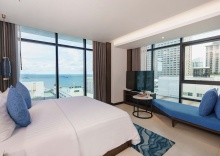 Полулюкс с красивым видом из окна в Mytt Hotel Pattaya