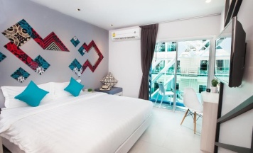 Двухместный номер Superior двуспальная кровать в The Crib Patong