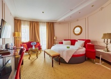 Делюкс с балконом в The Rooms Boutique Hotel