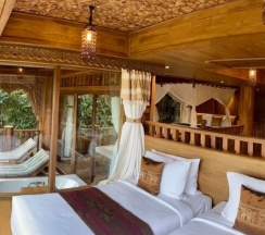 Двухместный люкс The Rock Family двуспальная кровать в Santhiya Koh Phangan Resort & Spa