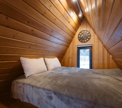 Уютный а-фрейм (до 4 гостей) ГЕНЗЕЛЬ в Berloga Country Resort