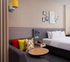 Делюкс с 1 кроватью king-size (200*200) в Holiday Inn Perm