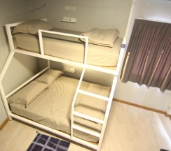 Двухместный номер Standard двуспальная кровать в The Moon Hostel Hua Hin