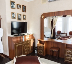 Делюкс 305 в Никольский