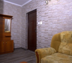 Трехместный полулюкс в Eva