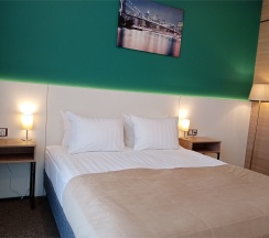 "Лидер продаж" Стандарт с одной большой двуспальной кроватью в Urban hotel
