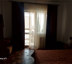 Трехместный номер с балконом в Баварский дворик