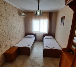 Двухместный номер Economy 2 отдельные кровати в Апельсин