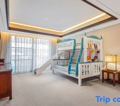Семейный люкс в Rising Hot Spring Resort Kunming