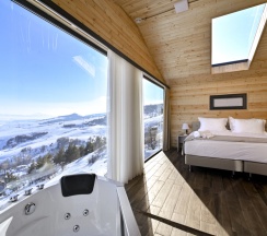 Шале Superior с видом на горы в Отель Stonehenge hotel & restaurant