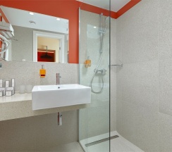 Арт ( Отель Вега, Измайловское шоссе 71, 3В) в Фаворит Вега