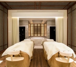 Резиденция с 6 комнатами с видом на море в Anantara Layan Phuket Resort