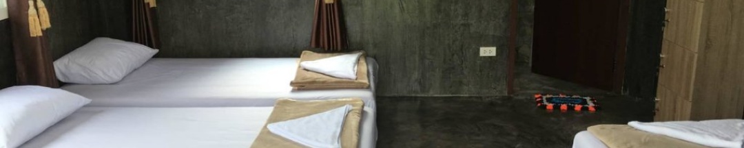 Кровать в общем номере в Rimeng Resort