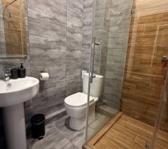 Двухместный номер Comfort с балконом и с красивым видом из окна (двуспальная кровать) в Antares