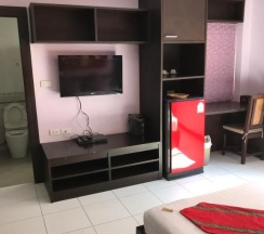 Двухместный номер Deluxe двуспальная кровать в Zip Lounge & Apartments