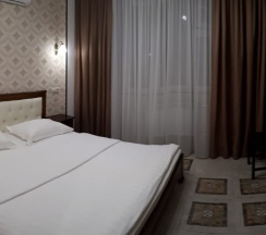 Делюкс в День и ночь