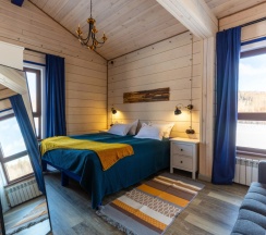 Коттедж с 3 комнатами с балконом и с красивым видом из окна в Заречье